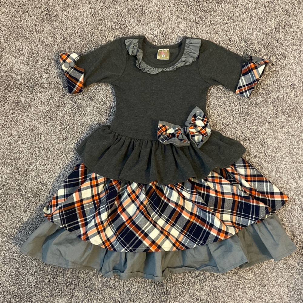 Girls size 6 plaid dress